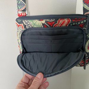Vera Bradley cross body Nomadic Floral pattern
